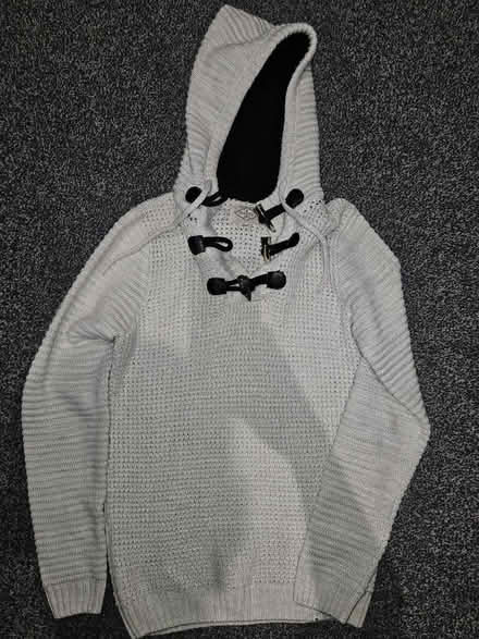 Photo of free Men White thick hoodie (Westhoughton) #1