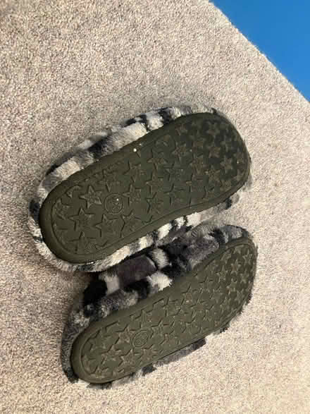 Photo of free Size 12/13 slippers KIDS (Kings heath B14) #1