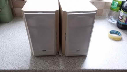 Photo of free Pair of JVC "bookshelf" loud speakers SP-UXP5 (Little Chalfont HP6) #2