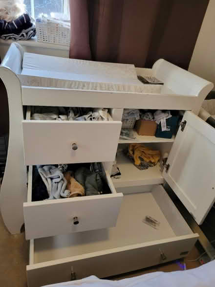 Photo of free Changing table (Guildford) #1