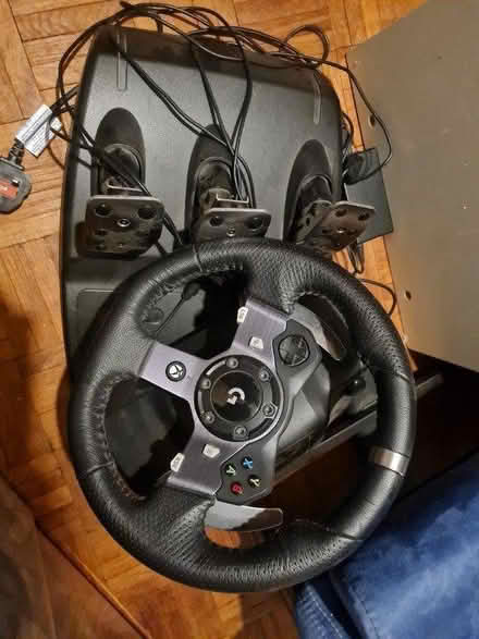 Photo of free Xbox controller (TW16) #1