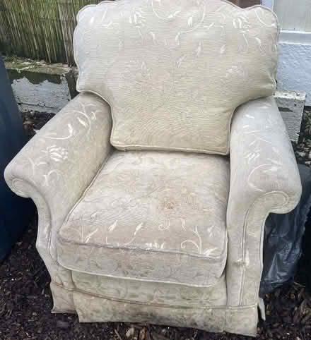 Photo of free Cottage-Style Armchair (Alfreton DE55) #1