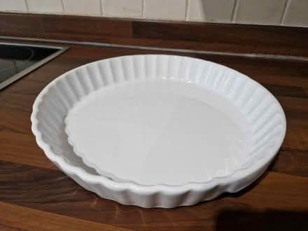 Photo of free Flan dish (RG31 Calcot) #2