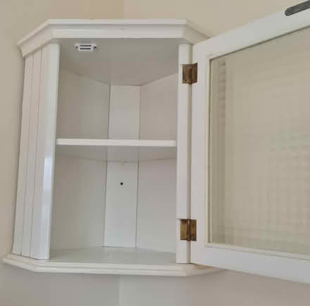 Photo of free Corner bathroom cabinet (Hythe Southampton) #4