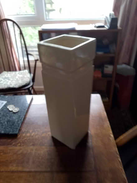 Photo of free Vase (Ifield West) #1