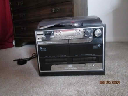 Photo of free Stereo (Hitchin SG4) #1