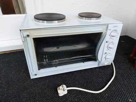 Photo of free Small electric cooker (Carnforth LA5) #1