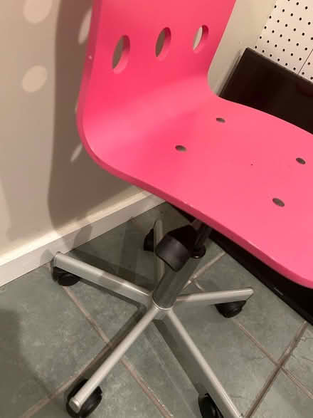 Photo of free Kids desk chair (Arlington Heights) #2