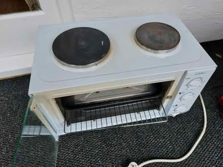 Photo of free Small electric cooker (Carnforth LA5) #2