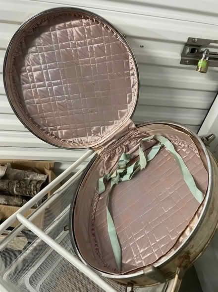 Photo of free Antique hat box (Cambridge - Porter Sq area) #3