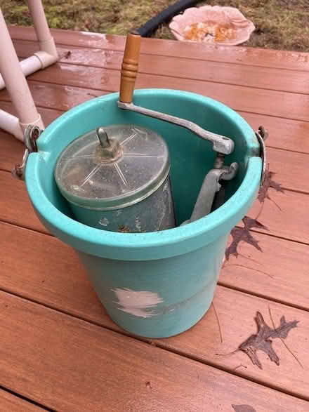 Photo of free manual ice cream maker (east Dracut) #2