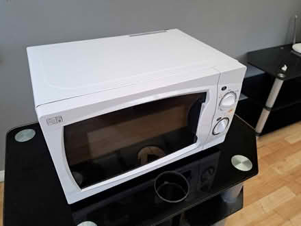 Photo of free Microwave (Binfield RG42) #3