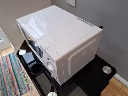 Photo of free Microwave (Binfield RG42) #2
