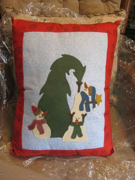 Photo of free Christmas Pillow (Northwest Frederick) #1