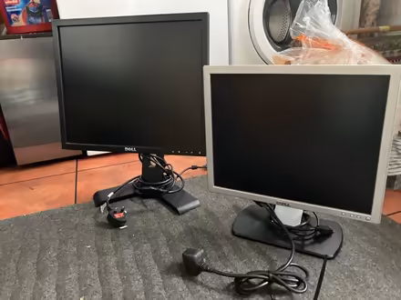 Photo of free Computer screens (Heaton Moor SK4) #1