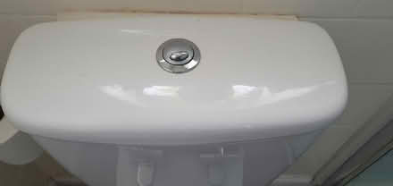 Photo of free WC white, modern (honiton EX14) #2