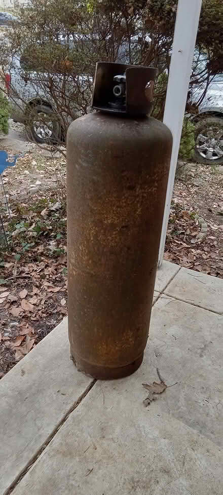 Photo of free Scrapers - Large Propane Tank (springfield, pa 19064) #2