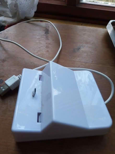 Photo of free Micro USB phone charging station (Bronllys LD3) #1