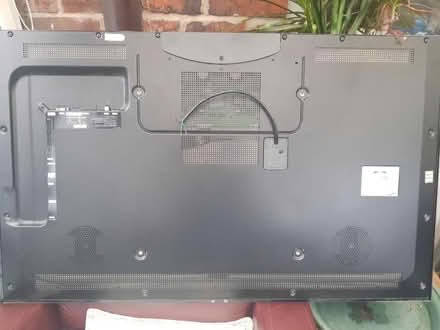 Photo of free Samsung hd tv 46 inch (Romiley SK6) #1
