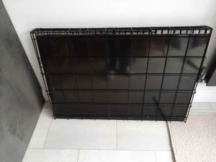Photo of free Dog Cage and bowls (Burbage LE10) #2
