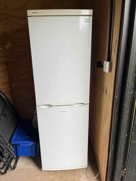 Photo of free Bosch Classixx fridge freezer (Bettws-y-crwyn LD7) #2