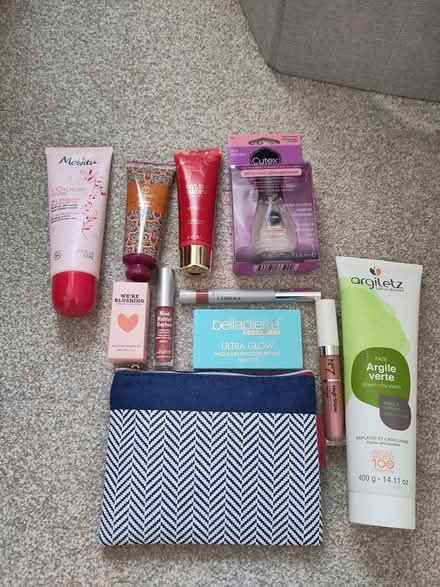 Photo of free New sealed toiletries and makeup (Near Waitrose) #1