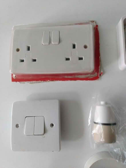 Photo of free Various electrical items (Shurdington GL51) #2