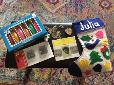 Photo of free christmas decorations and stocking (Huron and Wellington) #1