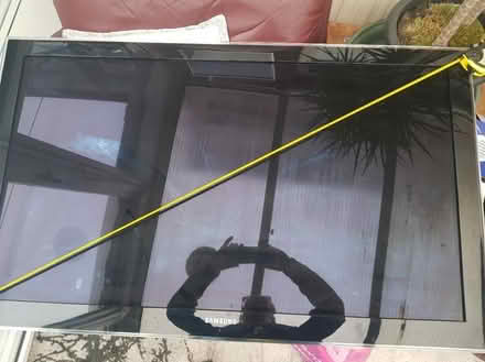 Photo of free Samsung hd tv 46 inch (Romiley SK6) #2