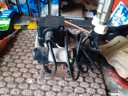 Photo of free Shower Pump (PO21 Nyetimber) #2