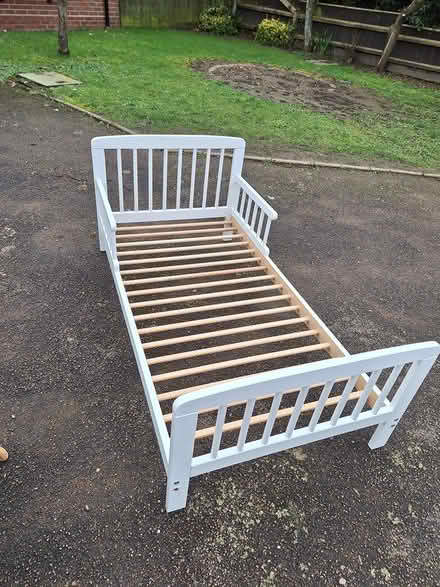 Photo of free Toddler bed (Huntingdon) #1