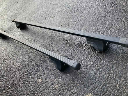 Photo of free Thule adjustable roof rack (Radstock, BA3) #2