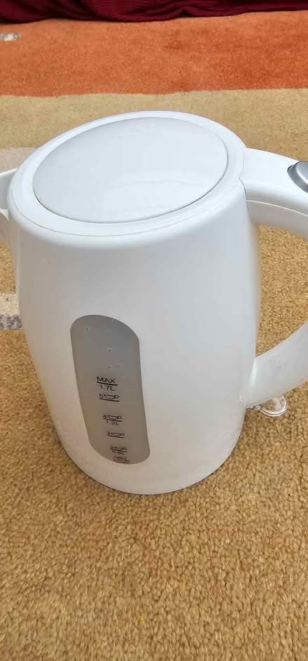 Photo of free White kettle from George/Asda Home (Chapel End E4) #1