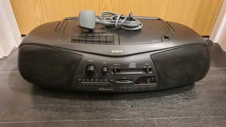Photo of free CD / Tape Player (Galgate LA2) #3