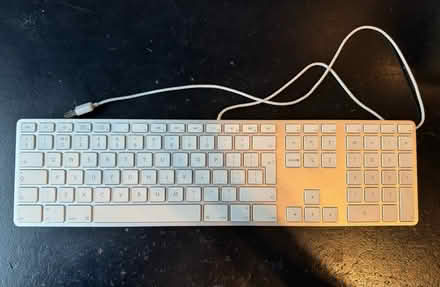 Photo of free Apple Wired Keyboard -Temperamental (Elephant & Castle SE1) #1