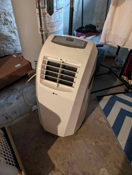 Photo of free Portable air conditioner (North Fairmount) #1