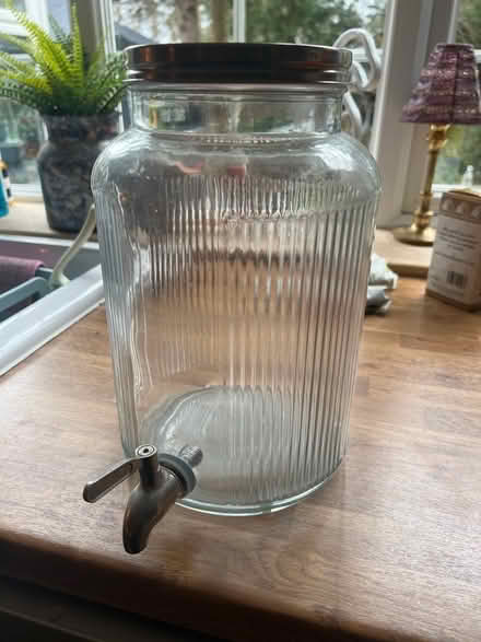 Photo of free Glass jar with tap (LU7) #1