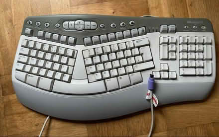 Photo of free Microsoft natural multimedia keyboard (Marshalswick AL4) #1