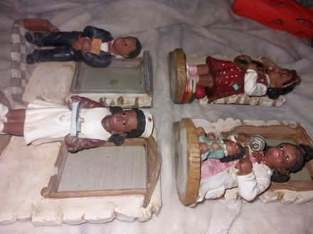 Photo of free 4 Picture frames (Jamaica new york) #3