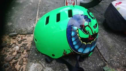 Photo of free Kids helmet (Kendal LA9) #2