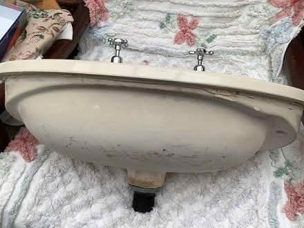 Photo of free Wash hand basin (PO13 Lee-on-the-Solent) #3