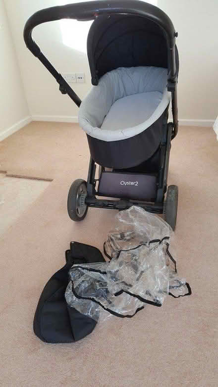 Photo of free oyster 2 carrycot pram (Colyton) #2