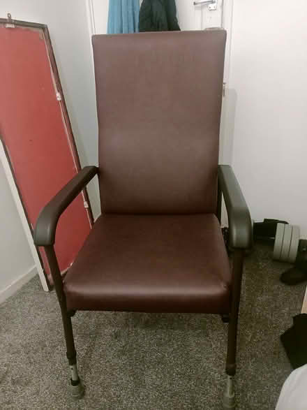 Photo of free Chair (Queens Dr N4) #1