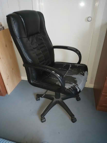 Photo of free Executive chair (Northwood HA6) #1