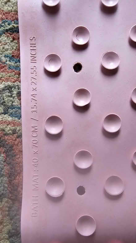 Photo of free Non-slip bath mat looks like Grandma's octopus swim-cap (Townsend AL3) #2