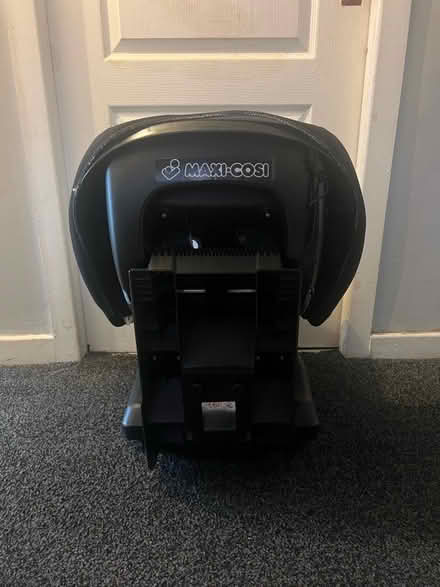 Photo of free Maxi-Cosi Car Seat (Irlams o' th' Height M6 7) #2