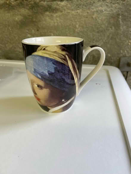 Photo of free Girl with pearl earring mug (N11) #1
