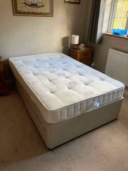 Photo of free Bed (Beaconsfield HP9) #3