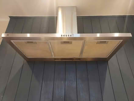 Photo of free ElectrIQ 90cm wide extractor hood - stainless steel (Brenchley TN12) #3