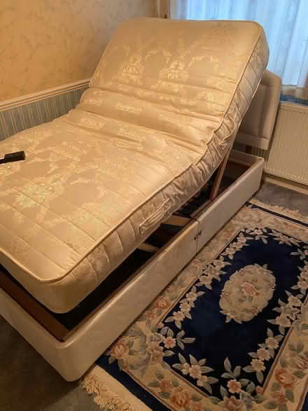 Photo of free 3ft electric mobility bed (Upper Parkstone BH12) #2